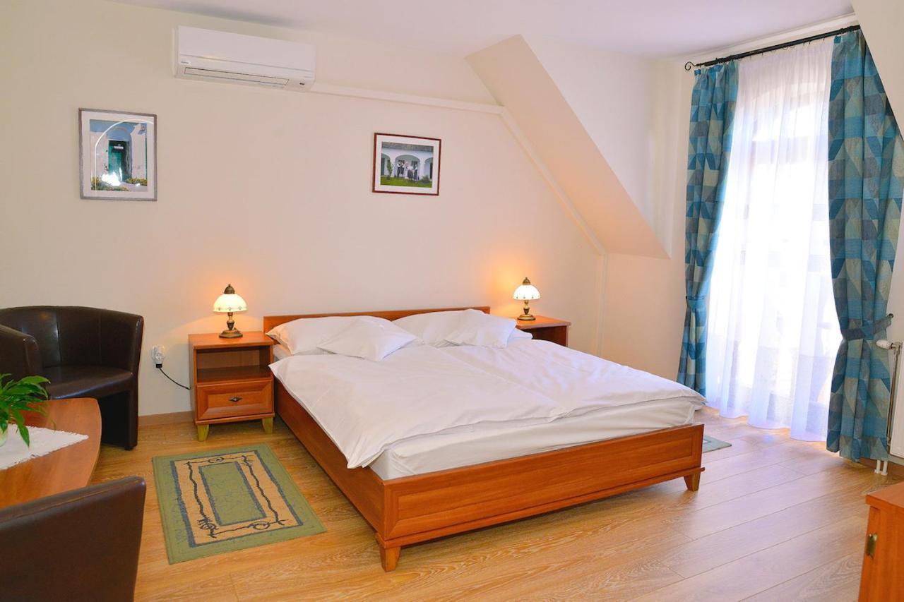 Nyerges Vendegfogado Bed and Breakfast Hegykő Exteriör bild
